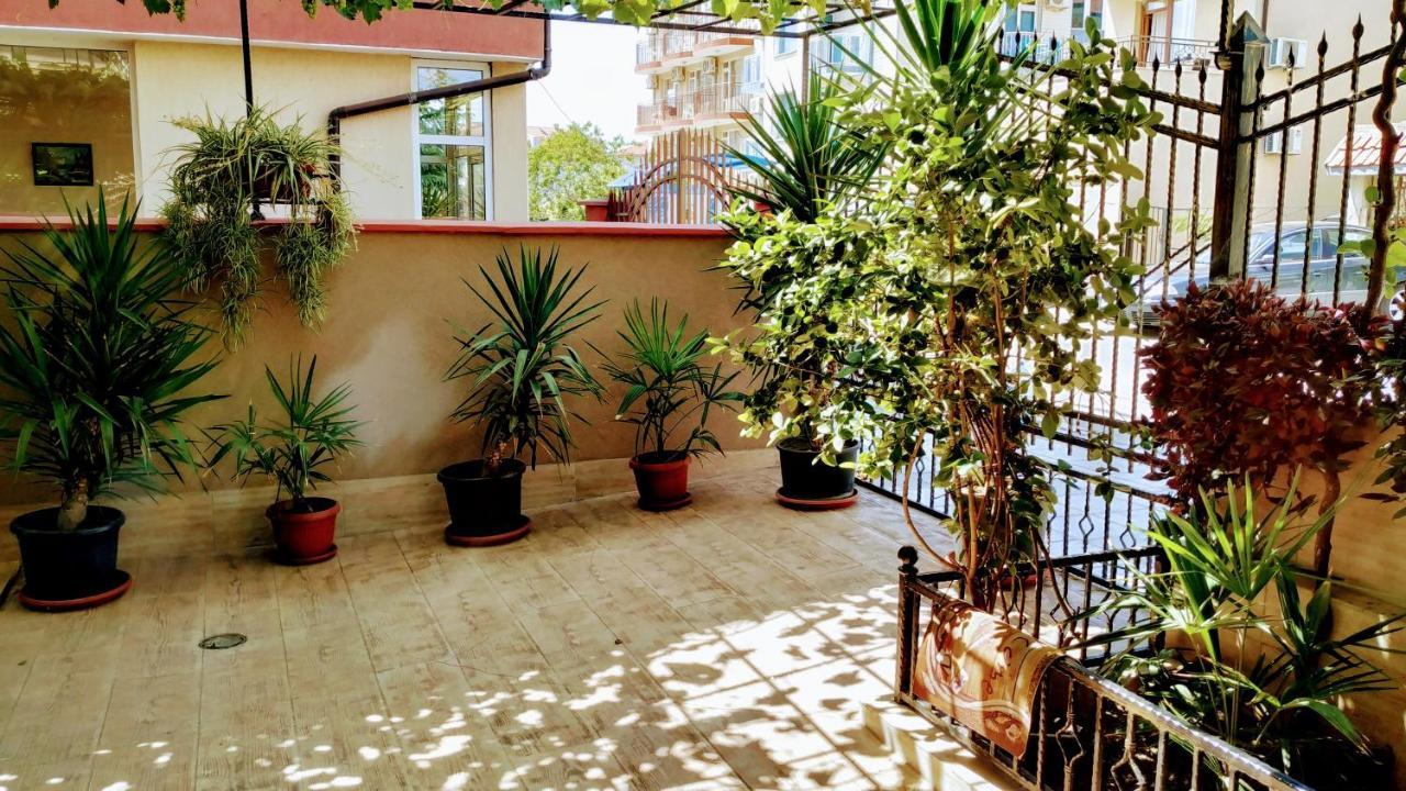 Dracena Guesthouse 拉夫达 外观 照片