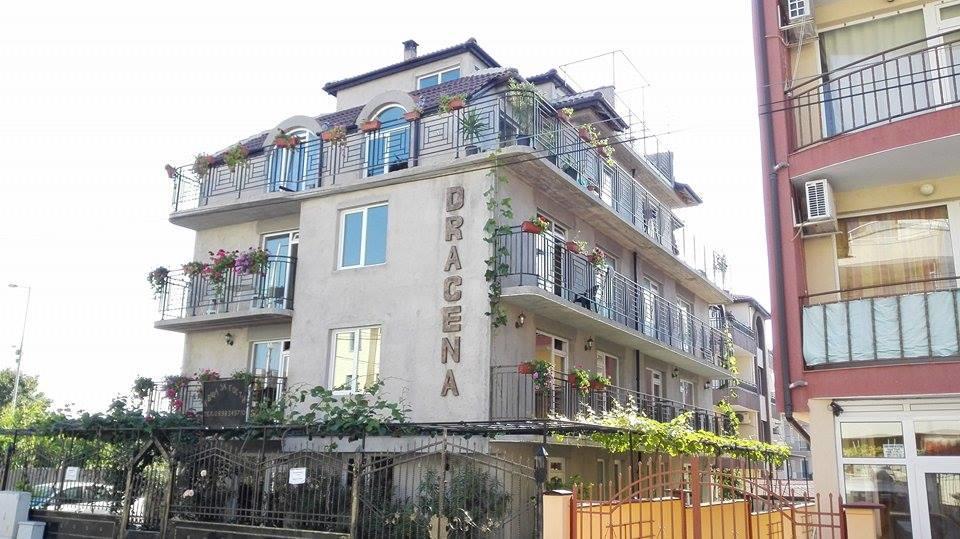 Dracena Guesthouse 拉夫达 外观 照片