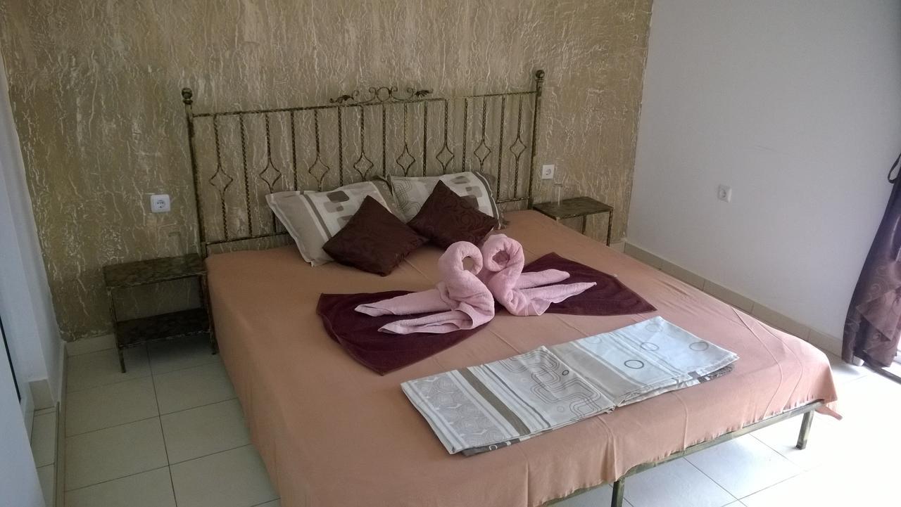 Dracena Guesthouse 拉夫达 外观 照片