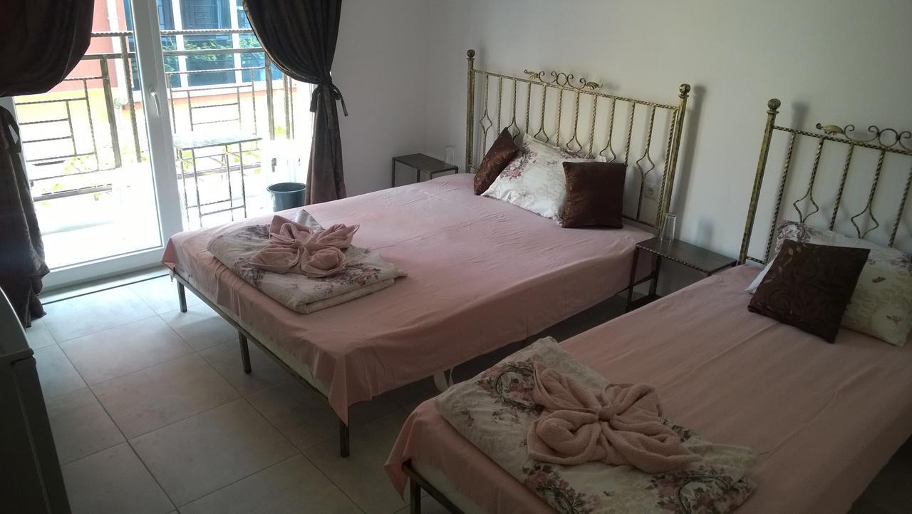 Dracena Guesthouse 拉夫达 外观 照片