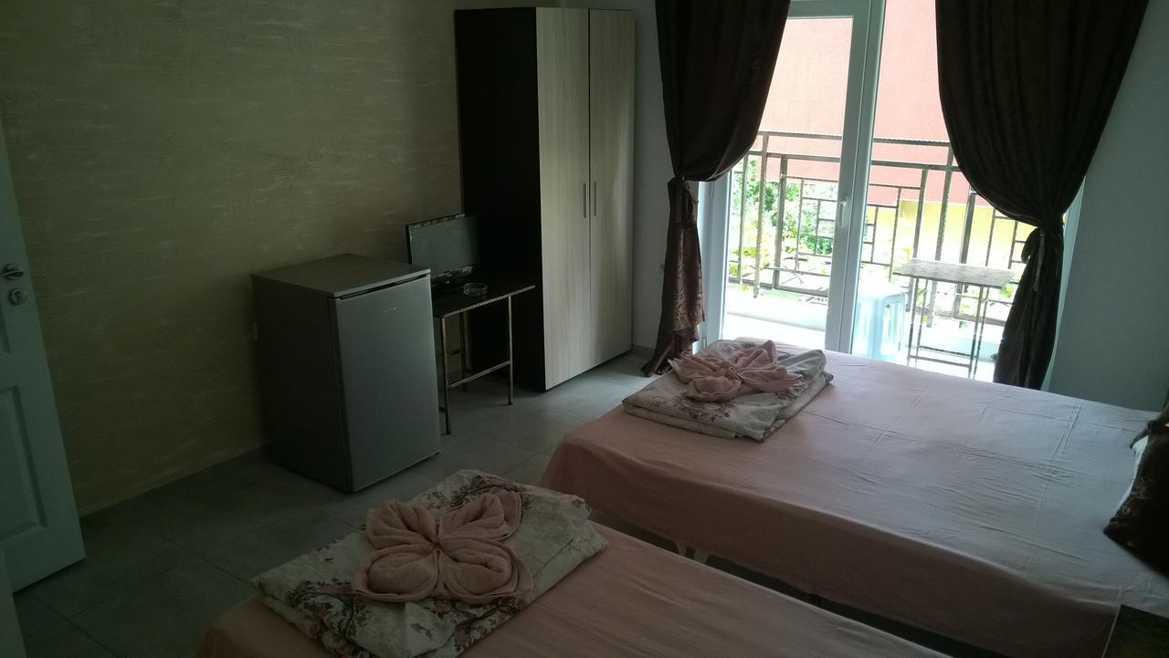 Dracena Guesthouse 拉夫达 外观 照片